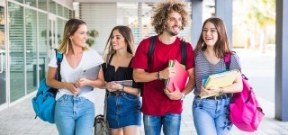 Tingkatkan Keterampilan Mahasiswa Menulis Fiksi, UPT Perpustakaan Universitas Udayana Gandeng Penerbit Bentang Pustaka selenggarakan Kegiatan Bincang Buku dan Penulisan Fiksi   